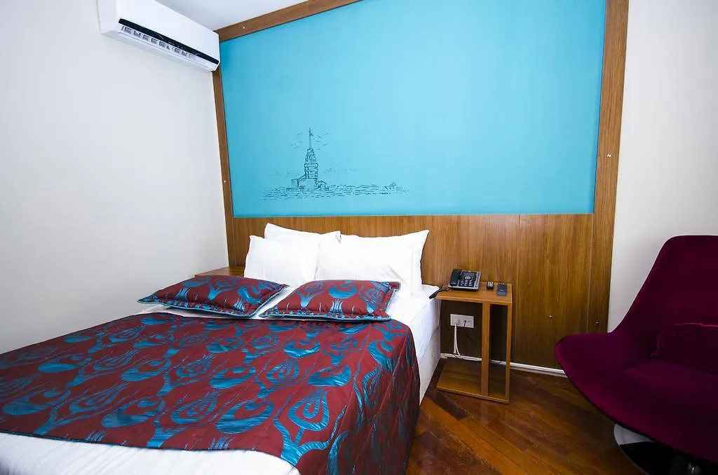 Pera City Suites Istanbulská provincie 3*,